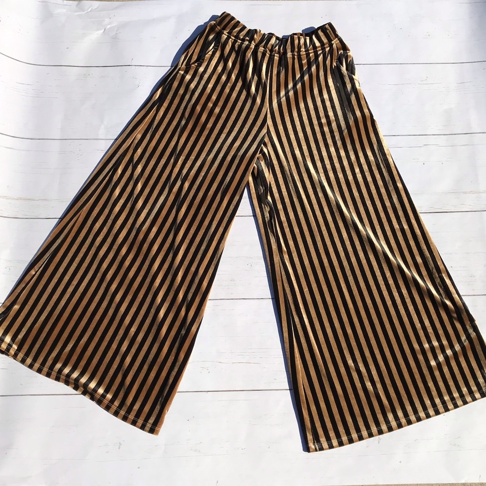 Umgee Wide Leg, Elastic Waist, Velour Pant